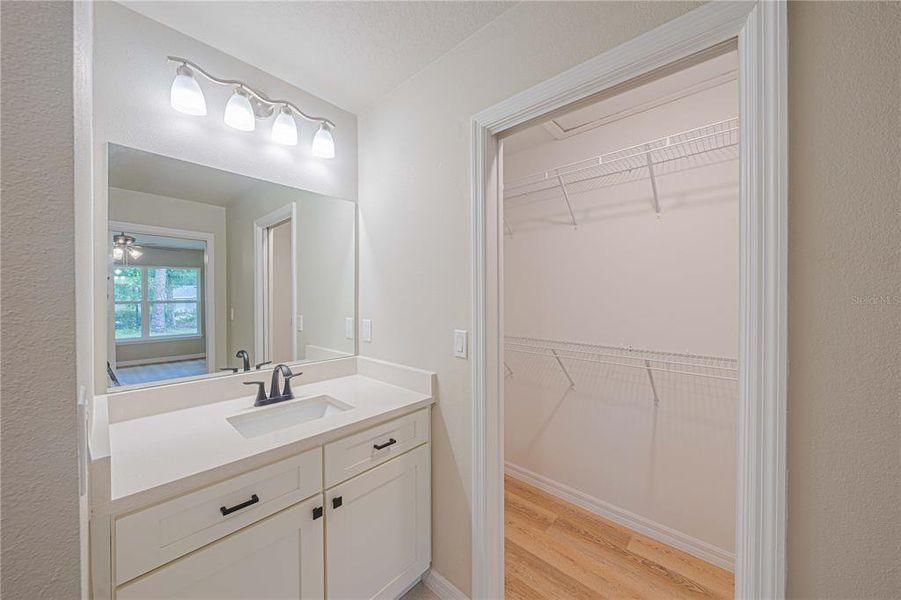 MASTER BATH/ WALK-IN