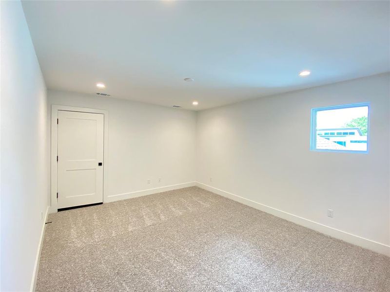 2nd Fl. Theater/Bonus Room