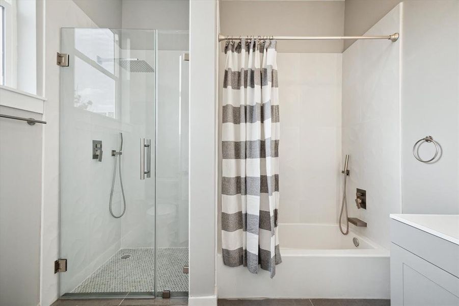 First floor en-suite bath w/ tub and walk-in shower