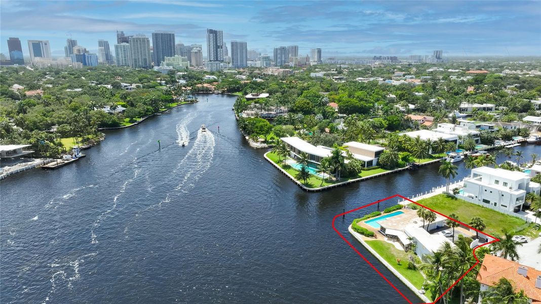 View west along New River to downtown Fort Lauderdale