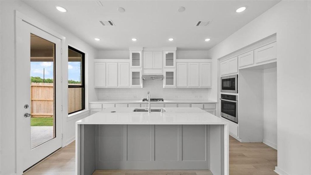 Kitchen with Quartz Countertop