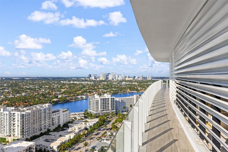 Walkway to Intracoastal Side Terrace