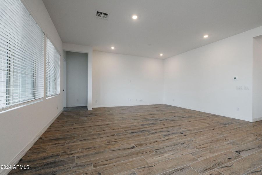 Madera Lot 166 - Great Room-001