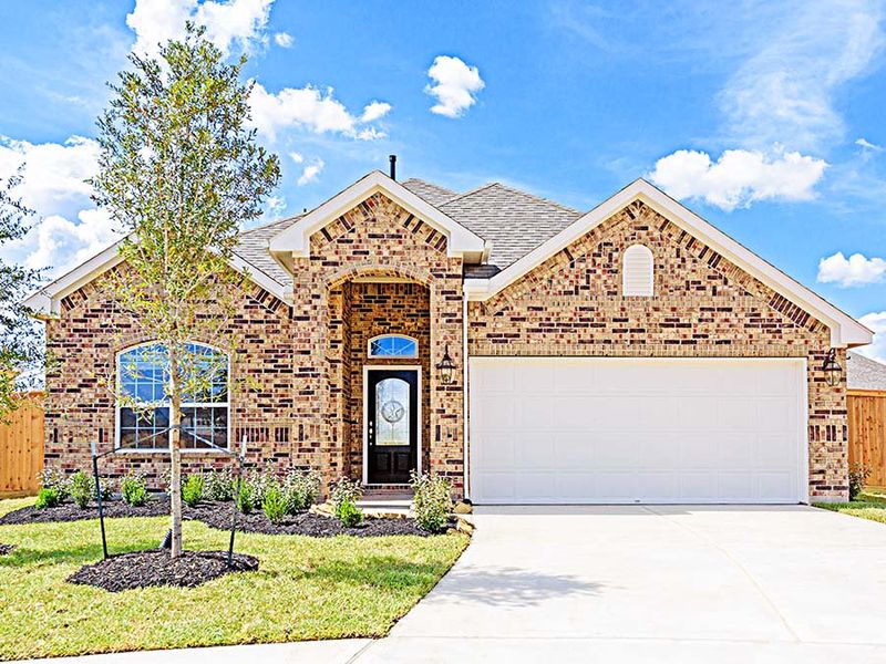 New construction Single-Family house The Brighton, 103 Water Grass Trail, Clute, TX 77531 - photo