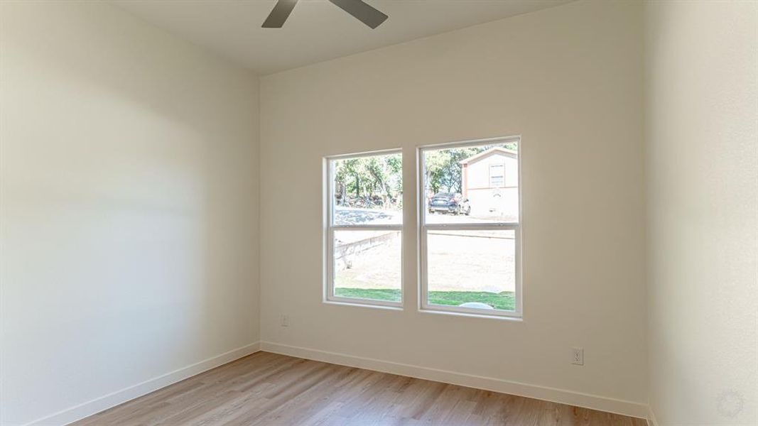 Secondary bedroom