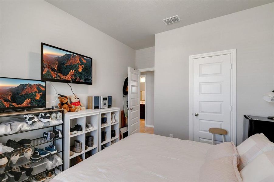 Bedroom with a closet