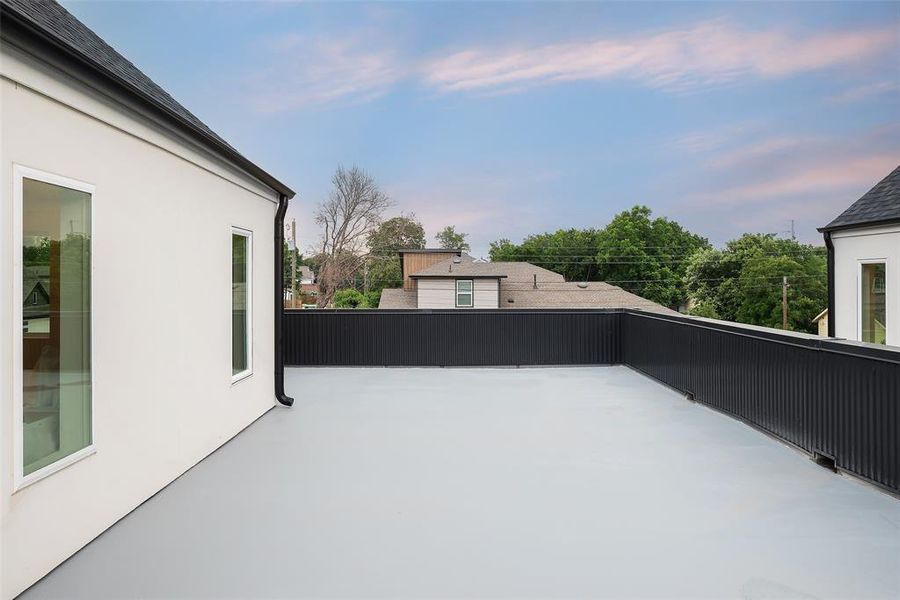 Upstairs Outdoor Deck Living over 600 sqft