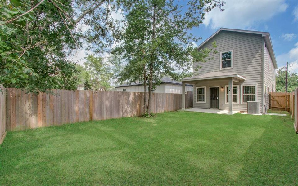 Amazing private backyard with covered patio!