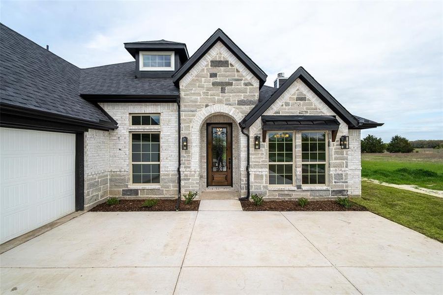 New construction Single-Family house 3563 Meadow View Lane, Greenville, TX 75402 - photo