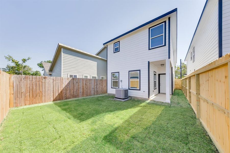 The fully fenced backyard offers privacy and security, making it an ideal space for outdoor activities, pets, and family gatherings. With the added peace of mind that comes with a secure enclosure, this backyard is perfect for both relaxation and recreation.