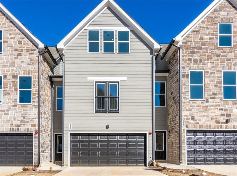 New construction Townhouse house 136 Prominence Alley Sw, Unit Lot #4, Marietta, GA 30008 - photo