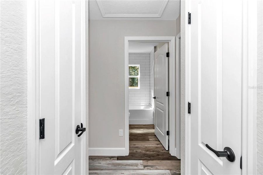 Pantry/Linen Closet