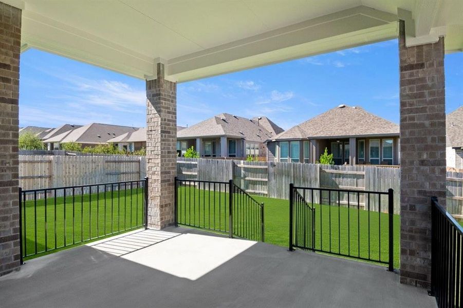 Covered rear patio