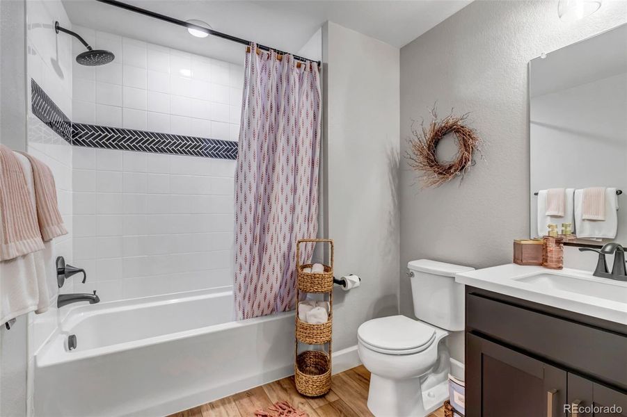 Full bathroom in basement