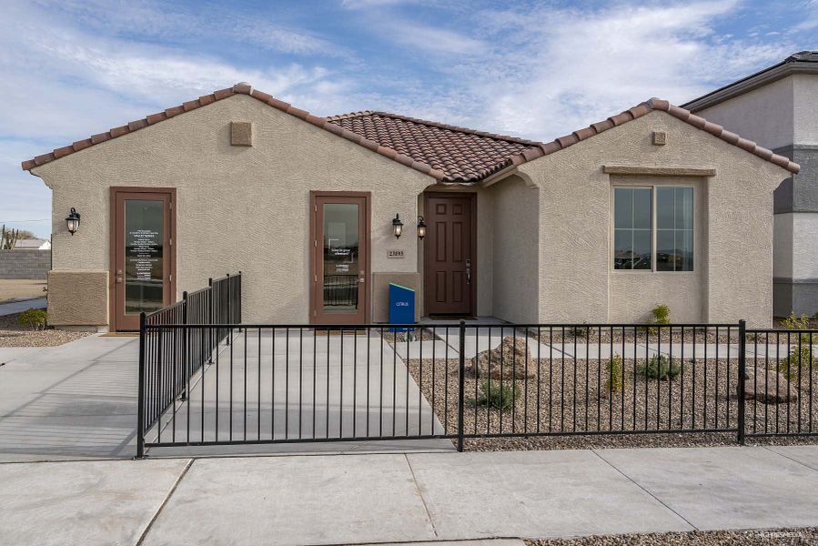 Front Exterior | Citrus | The Villages at North Copper Canyon – Valley Series | New homes in Surprise, Arizona | Landsea Homes