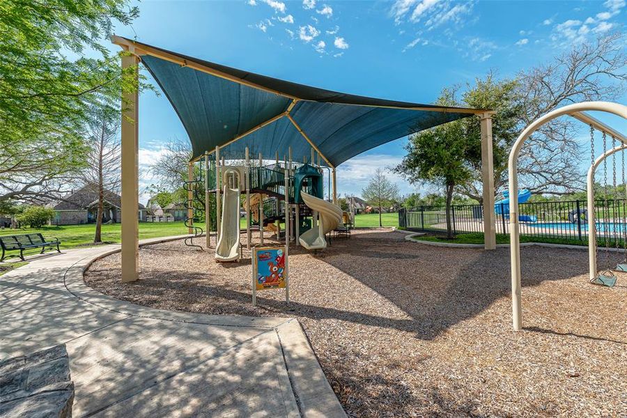 Parks and recreational areas throughout Fullbrook at Fulshear Creek.