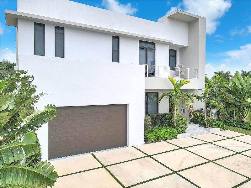 New construction Single-Family house 13185 Ortega Lane, North Miami, FL 33181 - photo