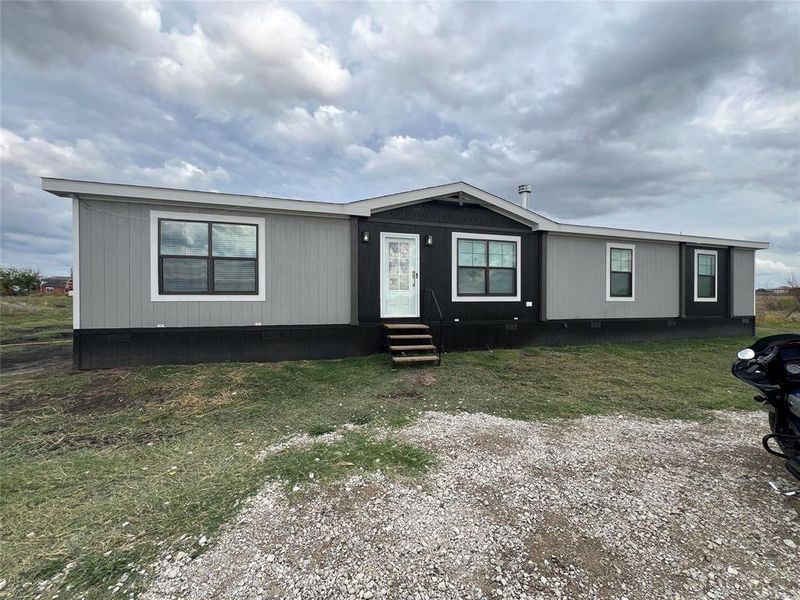 View of manufactured / mobile home