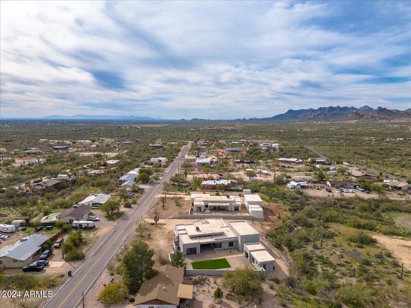 095-Aerial back of home