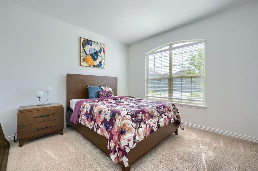 Guest bedroom - downstairs