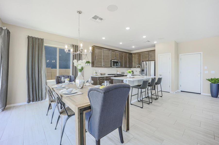 Dining Room | Encatadora | Marketside Tercera | Verrado | New homes in Buckeye, Arizona | Landsea Homes