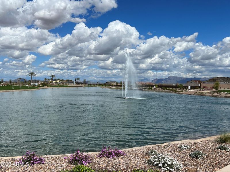 Barney Farms fountain and San Tan Mtn