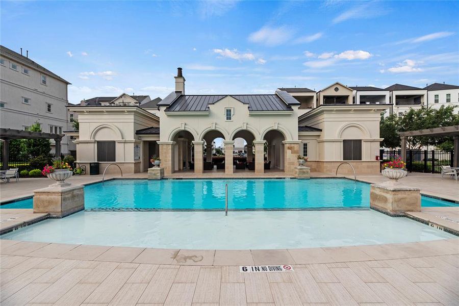 Resort Style Pool