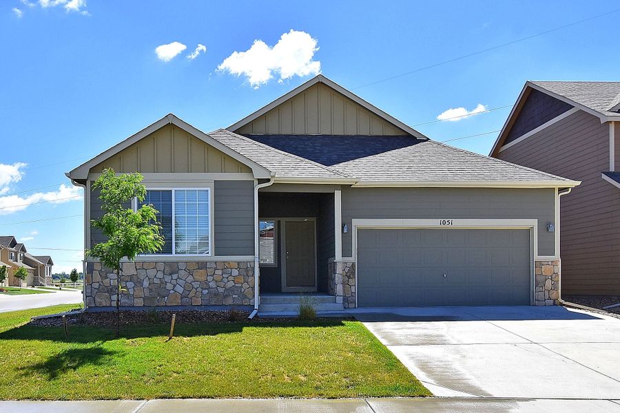 New construction Single-Family house The Ohio, Big Horn Parkway, Johnstown, CO 80534 - photo