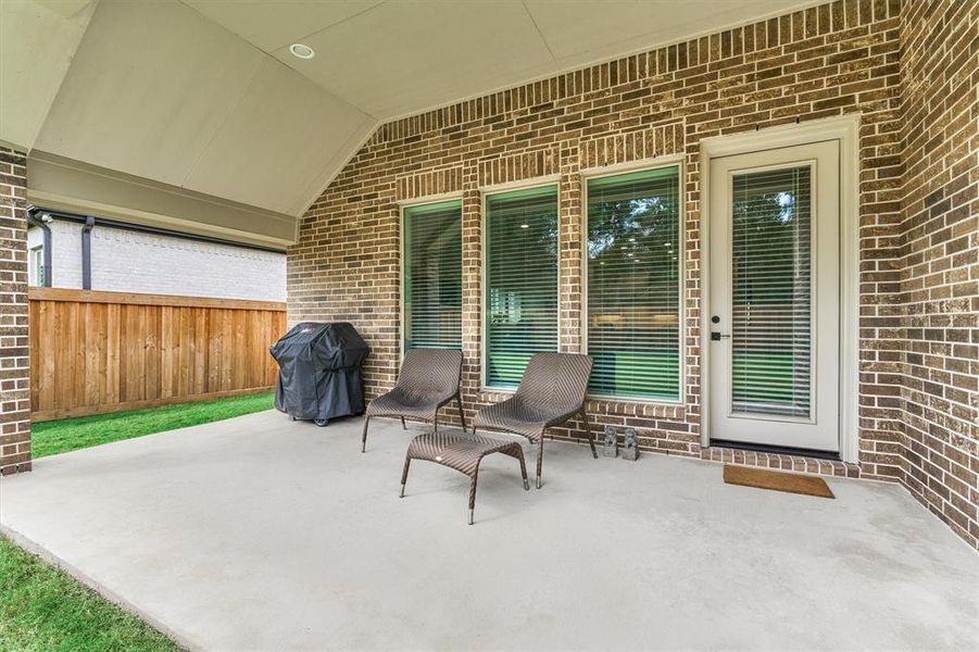 Oversized covered patio with natural gas connection available is perfect for outdoor dining or enjoying a morning cup of coffee!