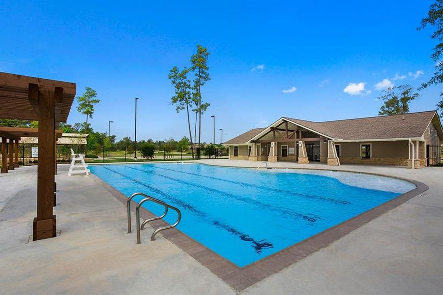 Amenities include a community park, pavilion, pond, lake fountain, pool and recreation center.