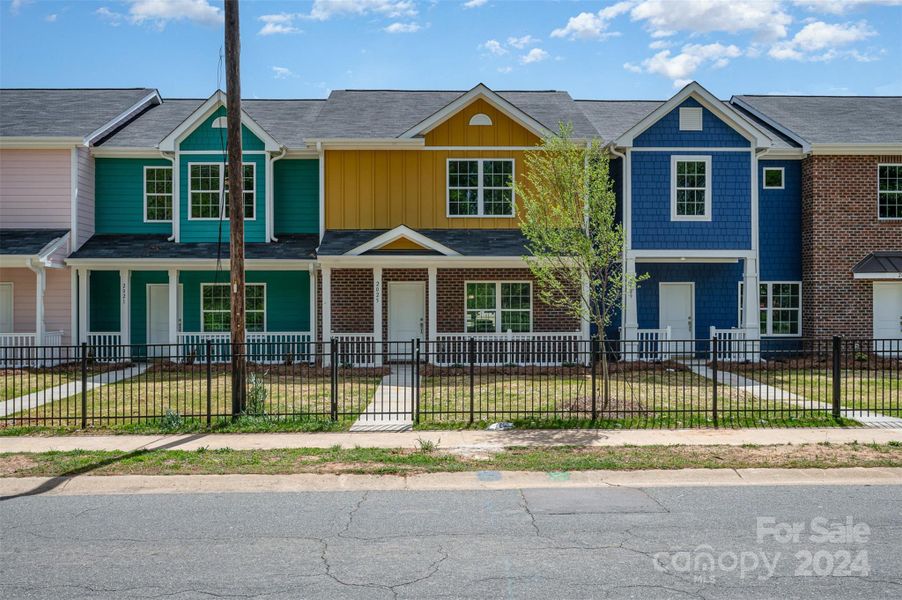 New construction Townhouse house 2025 Catherine Simmons Avenue, Charlotte, NC 28216 - photo