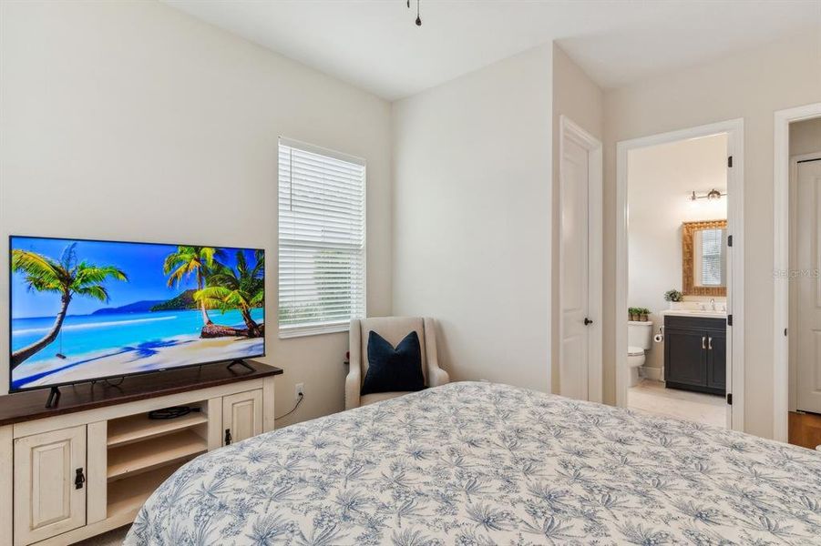 Front Bedroom with En suite Bath