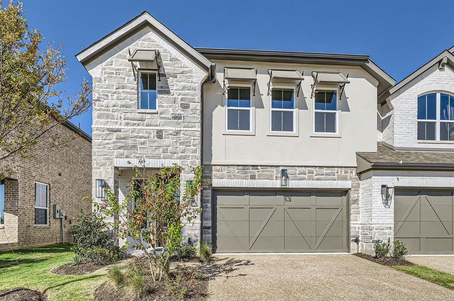 View of front of house featuring a garage