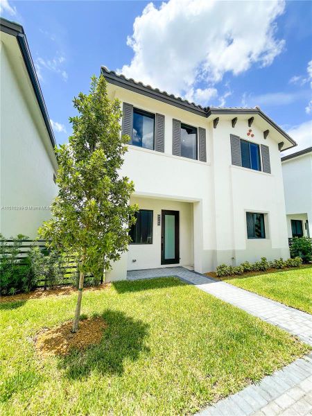 New construction Single-Family house 4349 Nw 81St Ave, Doral, FL 33166 - photo