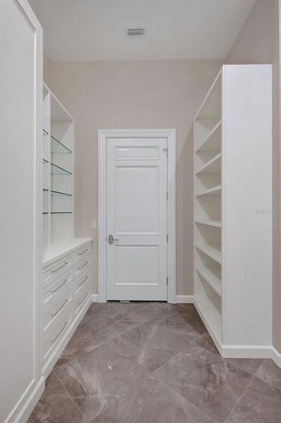 master suite closet 2