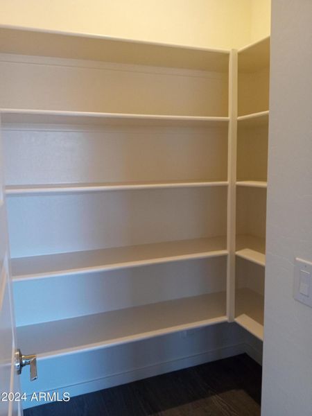 Walk-in Pantry