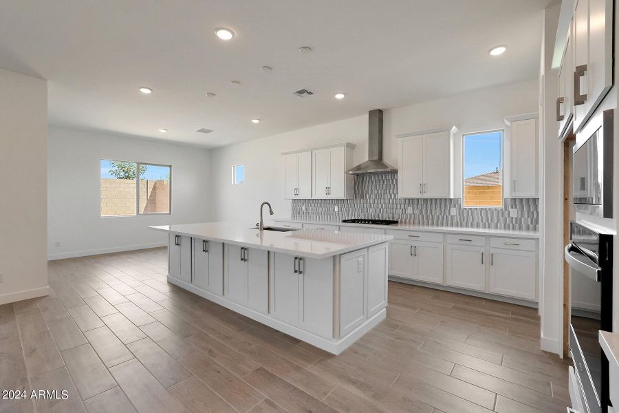 PHX_Sendero_Lot4146_Martina_44615_kitche