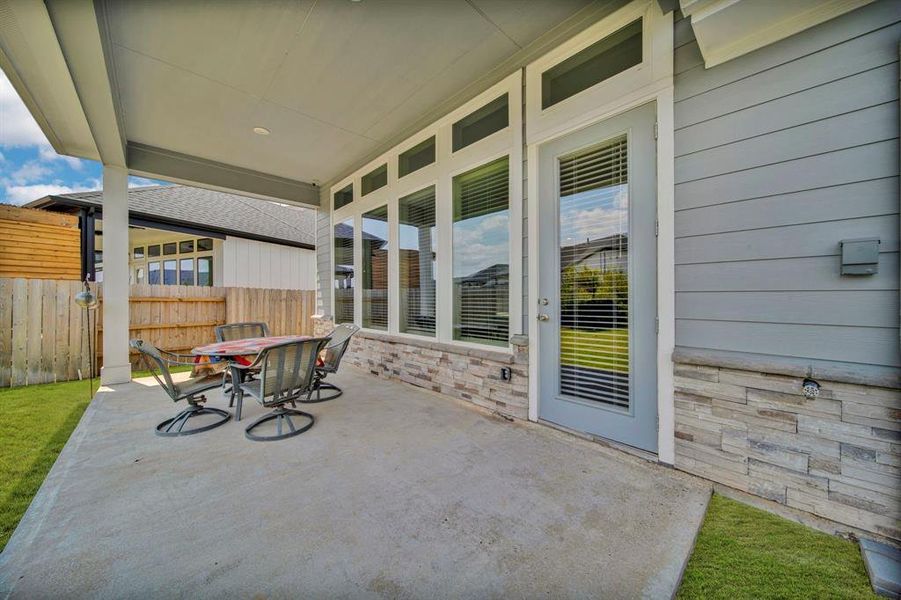 oversized covered back patio