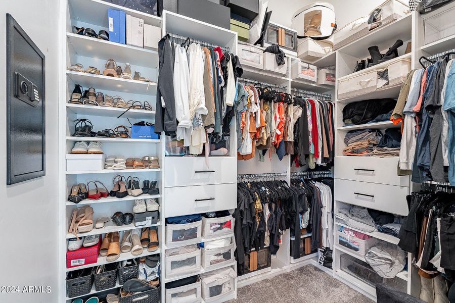 Walk-in closet