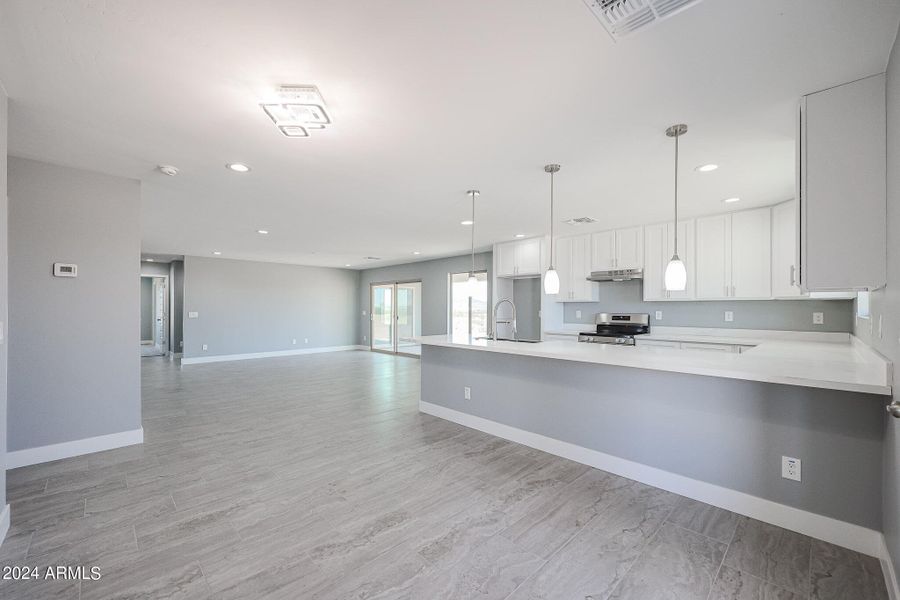 Kitchen/Dining Space