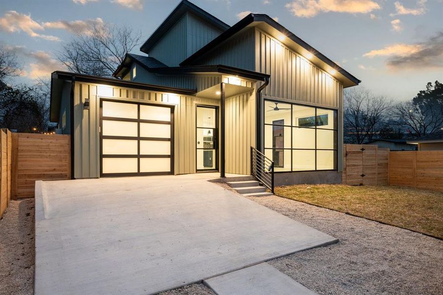 New construction Single-Family house 7610 Meador Ave, Unit 2, Austin, TX 78752 - photo