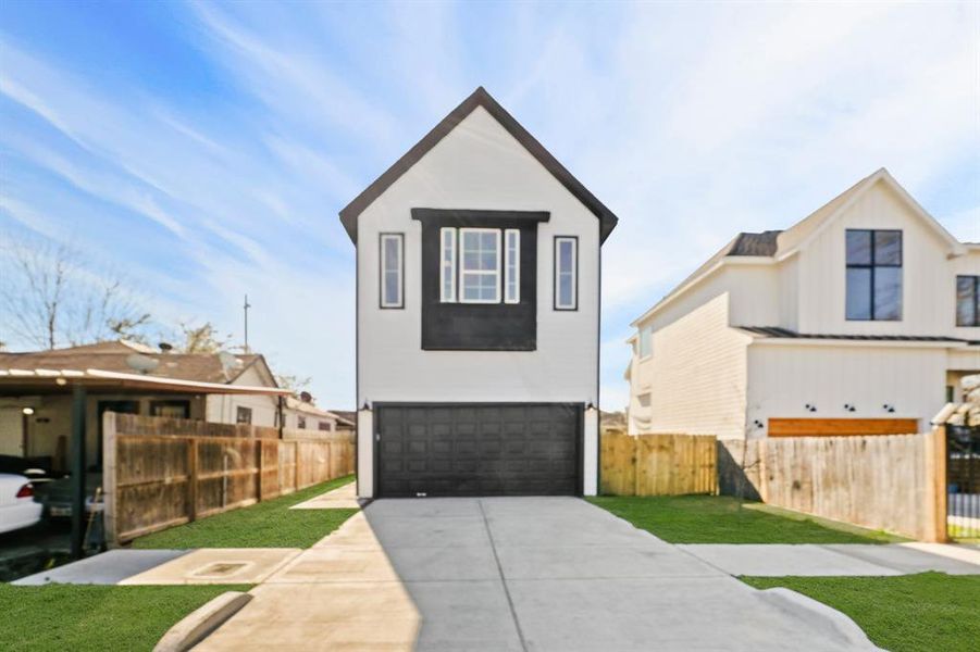 New construction Single-Family house 710 E 37Th Street, Houston, TX 77022 - photo