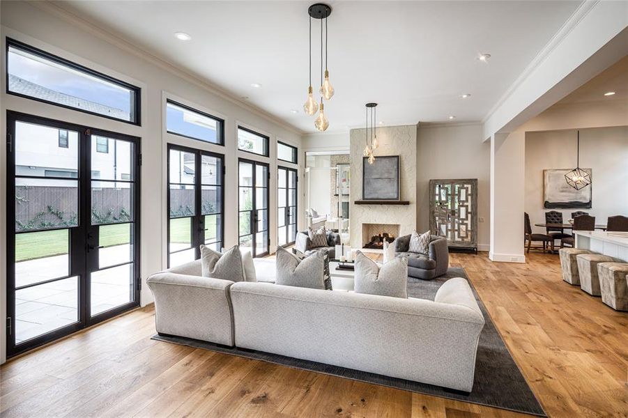 Elevate your living style into another level of Luxury in this amazing Tanglewood masterpiece with Sophisticated  touches and exquisite finishes.