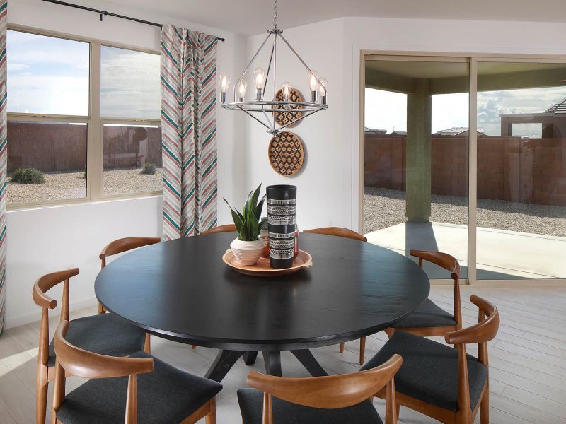 Enjoy family dinners in the Amber floorplan's spacious dining room.