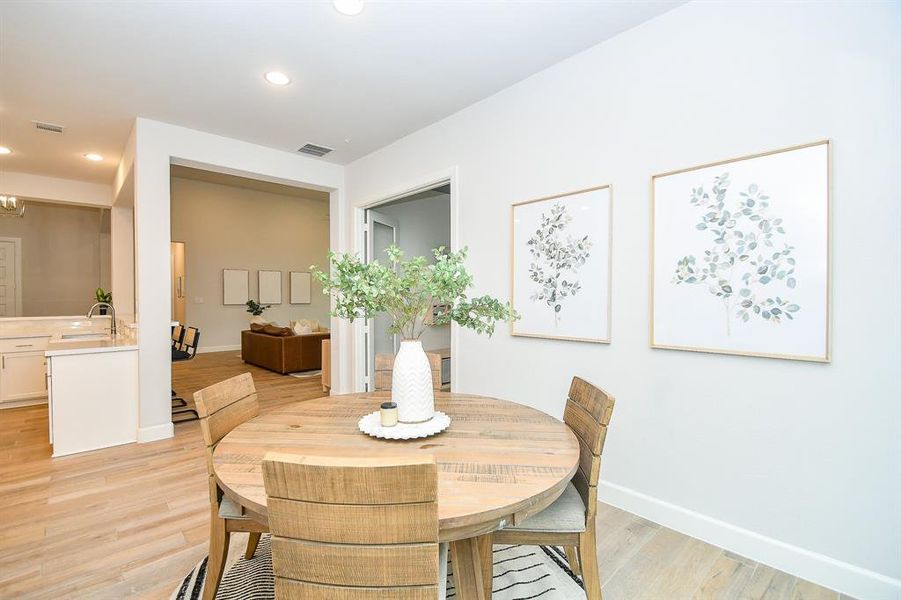 Breakfast dining nook.