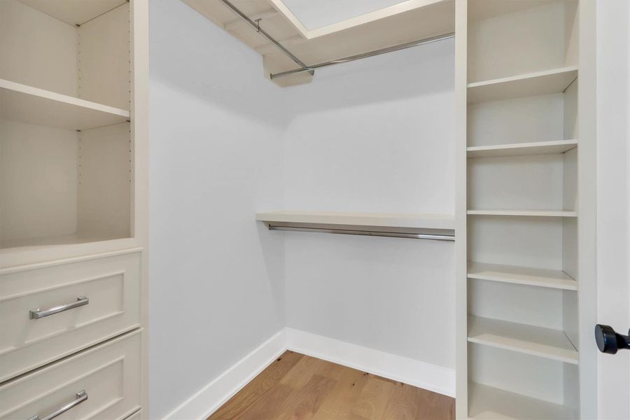 Walk-in closet