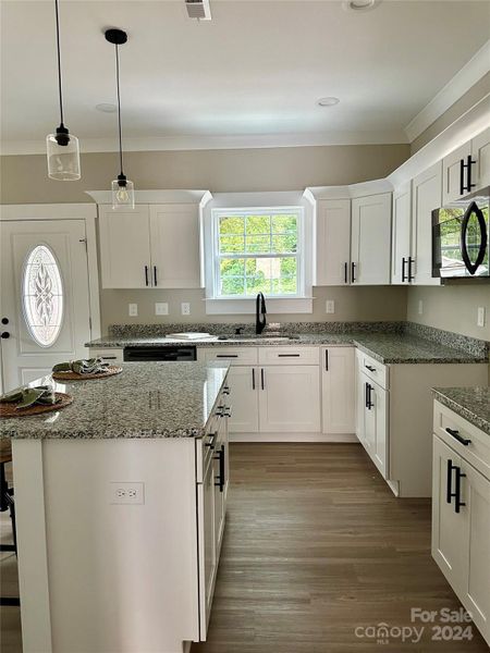 Full kitchen in second living quarters