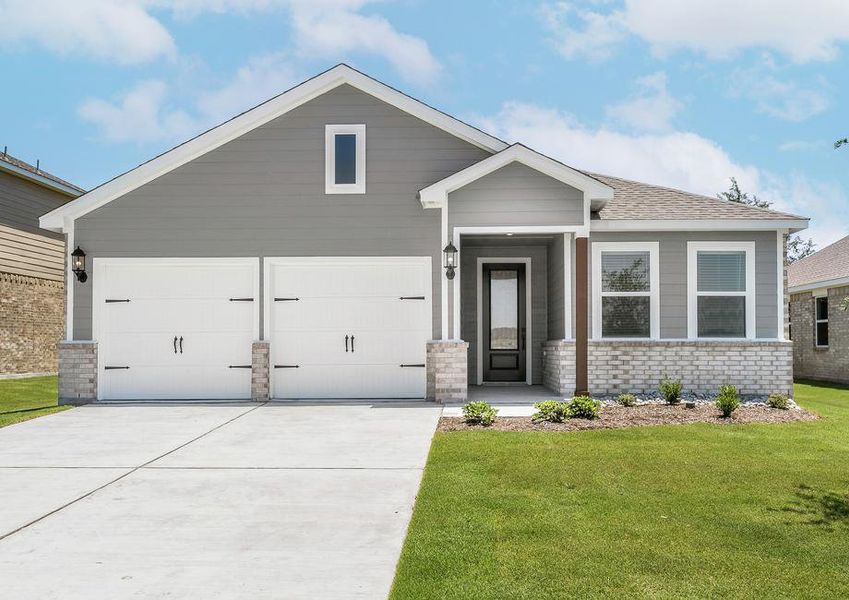 The Blanco is a gorgeous one-story floor plan with beautiful brick detailing.