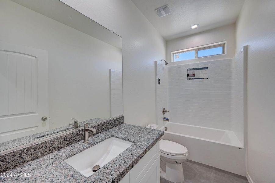 Modern Bath with Natural Light