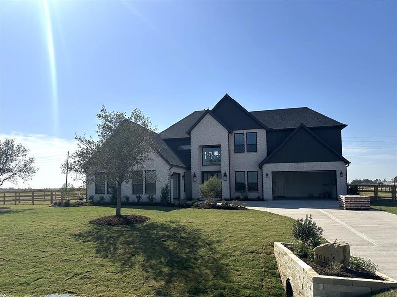 New construction by Jamestown Estate Homes, in the gated section of Lakeview. This home sits on an over 1 acre lot.